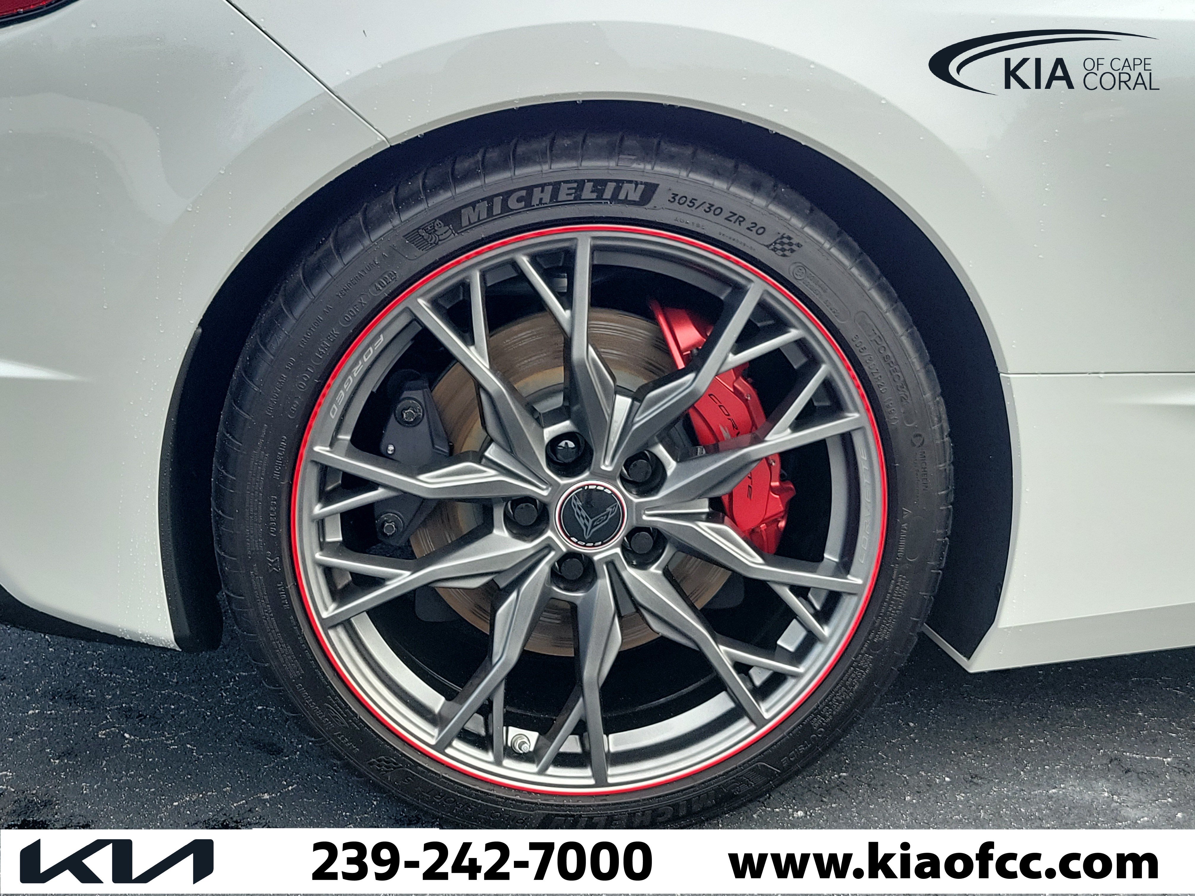 Used 2023 Chevrolet Corvette Stingray Premium Conv w/ Z51 Performance Package RWD image 11