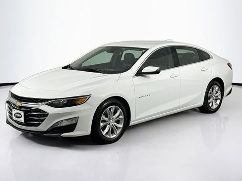 Used 2020 Chevrolet Malibu LT w/ Leather Package image 6