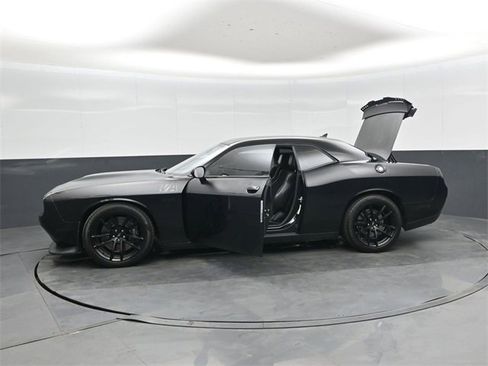 Used 2018 Dodge Challenger T/A image 49