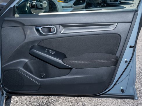 Used 2023 Honda Civic Sport image 12