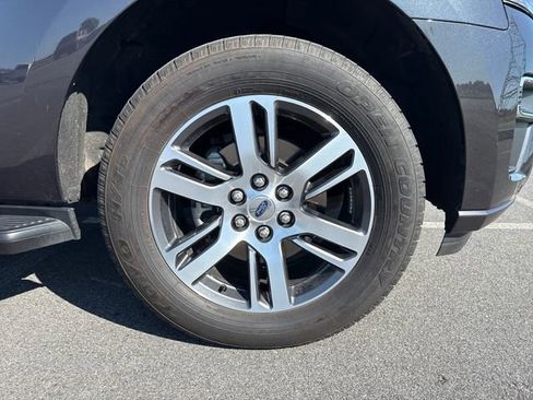 Used 2024 Ford Expedition Max Limited AWD/4WD image 11
