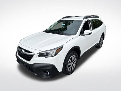 Used 2021 Subaru Outback Premium AWD/4WD image 3
