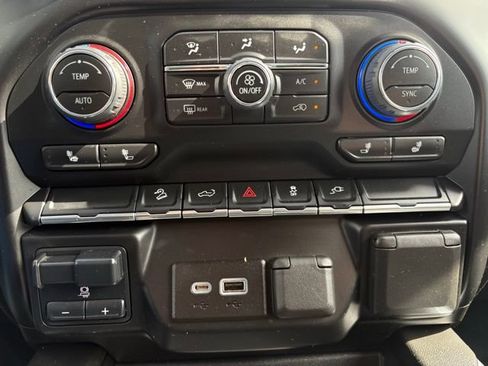 Used 2022 Chevrolet Silverado 1500 LT Trail Boss w/ Convenience Package II AWD/4WD image 30