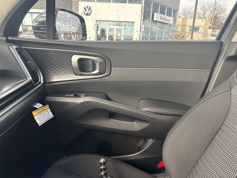 New 2026 Kia Sorento LX image 22