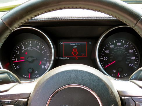 Used 2018 Ford Mustang GT Premium image 24