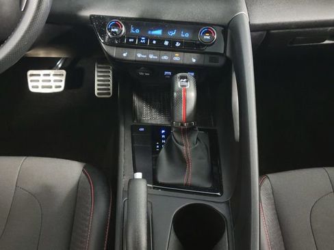 Used 2021 Hyundai Elantra N Line image 25