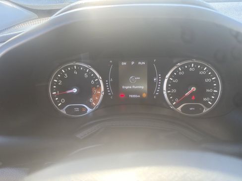 Used 2017 Jeep Renegade Latitude image 16