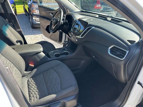 Used 2019 Chevrolet Equinox LT AWD/4WD image 16