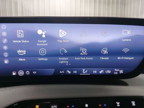 Used 2025 Buick Enclave Avenir w/ Super Cruise Package image 25