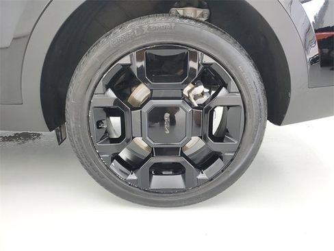 Used 2025 Kia Sorento SX Prestige w/ Sage Leather Package image 12