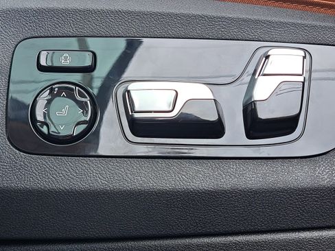 New 2026 BMW X5 xDrive50e w/ M Sport Package image 26