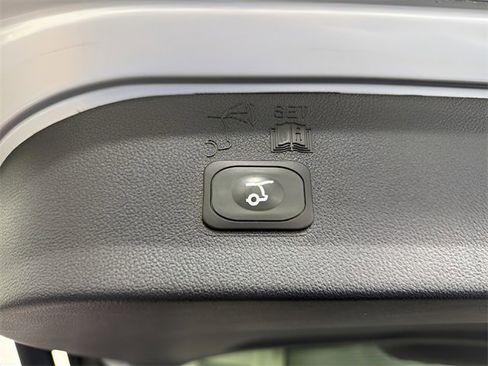 Used 2015 Ford Escape SE w/ Equipment Group 201A image 33