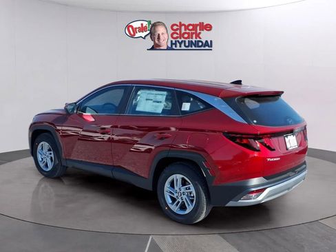 New 2026 Hyundai Tucson SE image 3