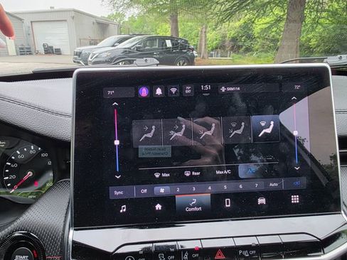 Used 2024 Jeep Compass Trailhawk image 19