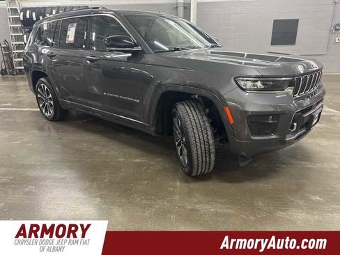 Used 2023 Jeep Grand Cherokee L Overland image 3