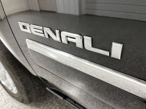 Used 2012 GMC Yukon XL Denali image 35