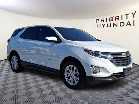 Used 2018 Chevrolet Equinox LT AWD/4WD image 3
