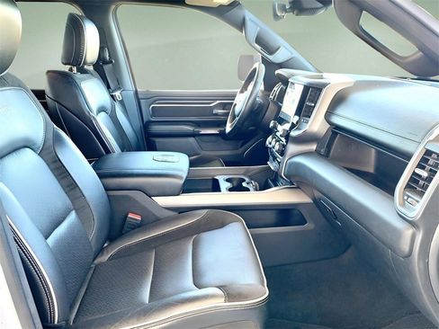 Used 2024 RAM 1500 Laramie image 28