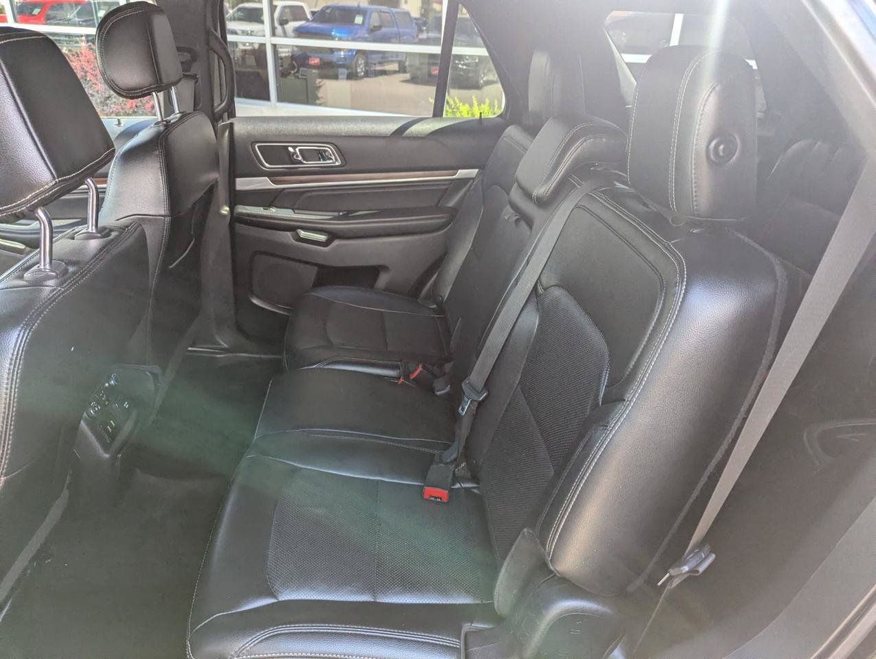 Used 2016 Ford Explorer Limited AWD/4WD image 26