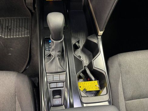 Used 2025 Toyota Camry LE image 8