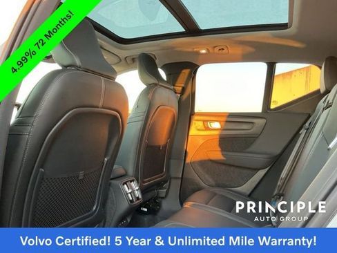 Certified 2025 Volvo XC40 B5 Core image 30