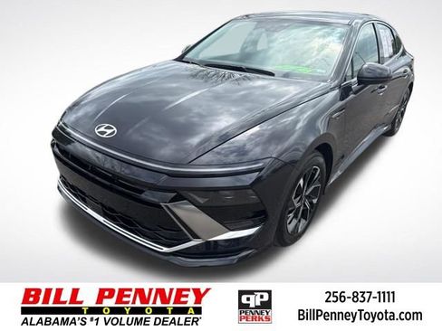Used 2025 Hyundai Sonata SEL FWD image 1