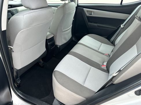 Used 2019 Toyota Corolla LE FWD image 13