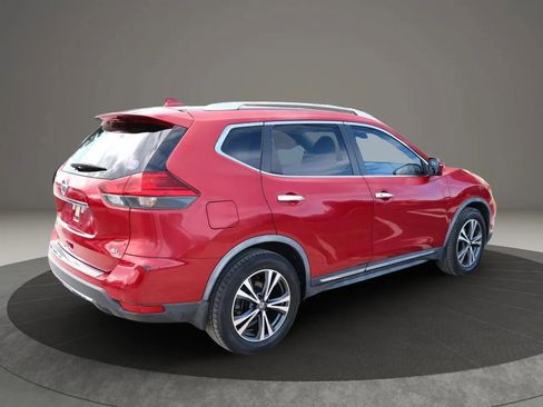 Used 2017 Nissan Rogue SL w/ SL Premium Package image 5