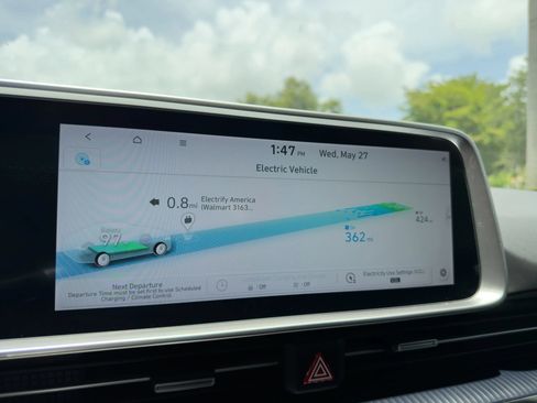 Used 2024 Hyundai Ioniq 6 SE RWD image 48