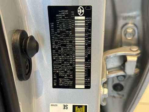 Used 2024 Toyota Corolla LE FWD image 16