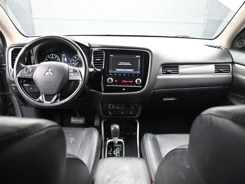 Used 2020 Mitsubishi Outlander SEL image 13