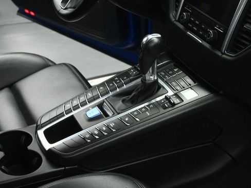 Used 2018 Porsche Macan GTS AWD/4WD image 62