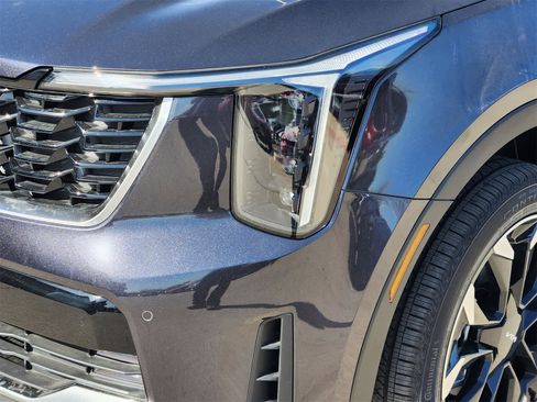 New 2025 Kia Sorento EX w/ Panoramic Sunroof Package image 6