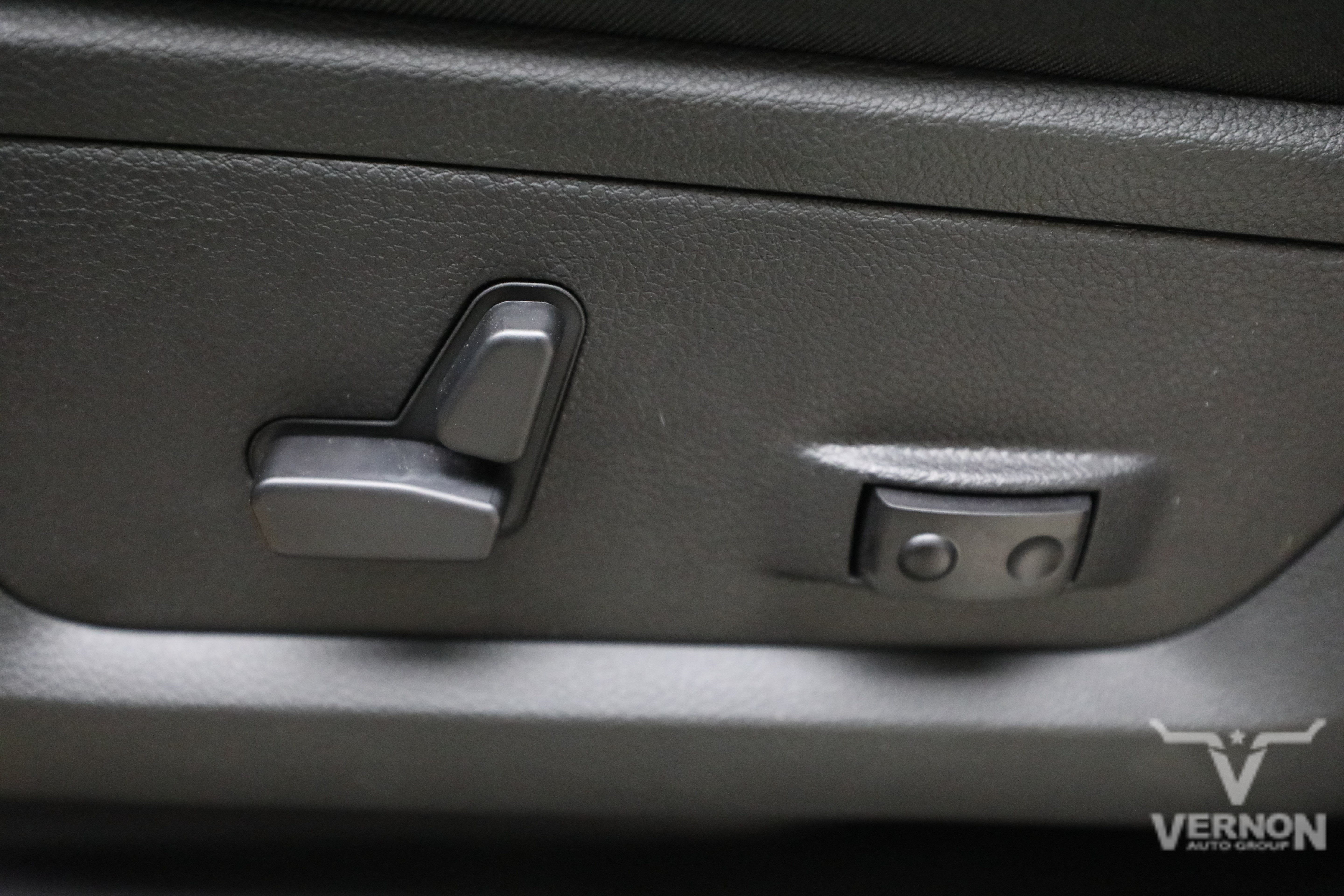 New 2027 RAM 3500 Laramie AWD/4WD image 14