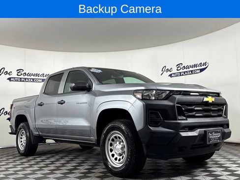 Used 2024 Chevrolet Colorado W/T AWD/4WD image 5