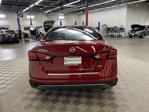 Used 2022 Nissan Altima 2.5 SR image 9