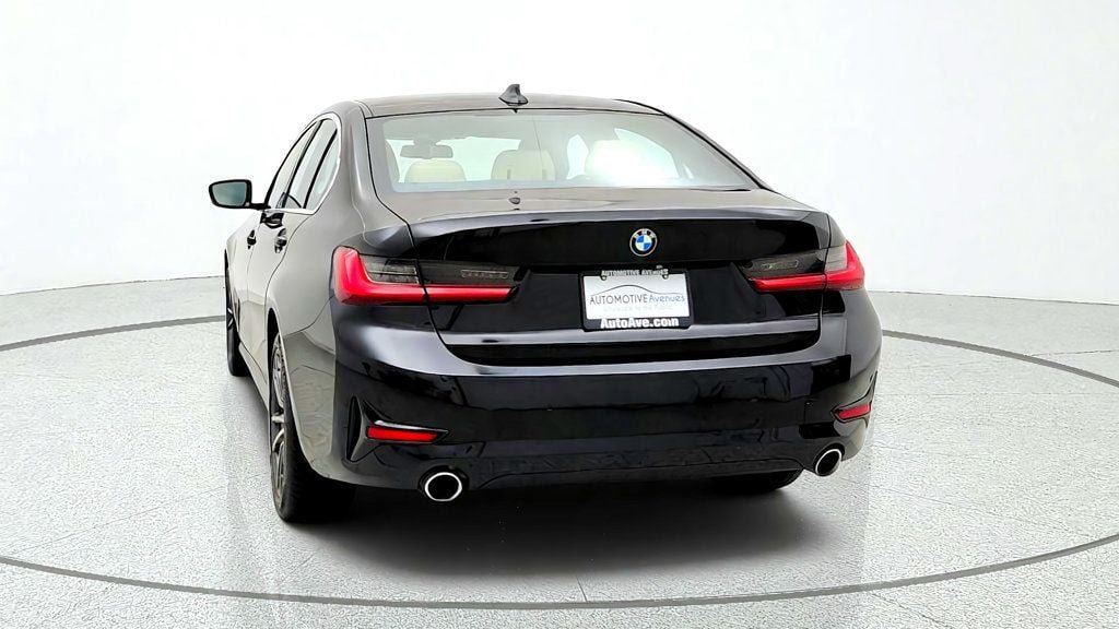 Used 2020 BMW 330i xDrive Sedan w/ Convenience Package AWD/4WD image 6