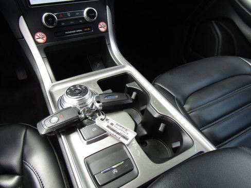 Used 2024 Ford Edge SEL AWD/4WD image 19