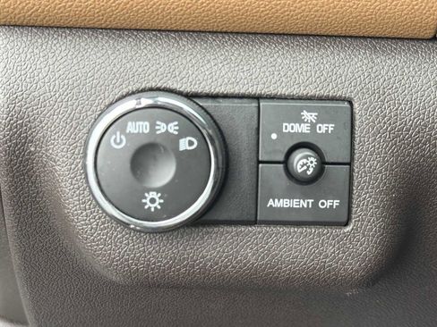 Used 2015 Buick Enclave Leather FWD image 12