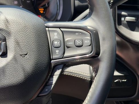 Used 2023 RAM 2500 Limited AWD/4WD image 23