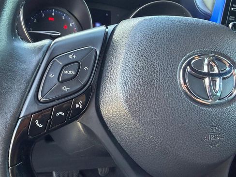 Used 2020 Toyota C-HR image 28