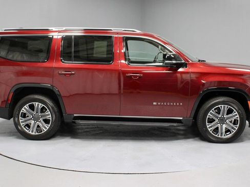 Used 2024 Jeep Wagoneer 4WD w/ Premium Group I image 13