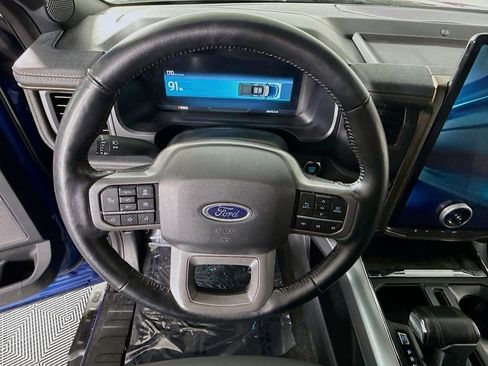 Used 2022 Ford F150 Lightning Lariat image 21