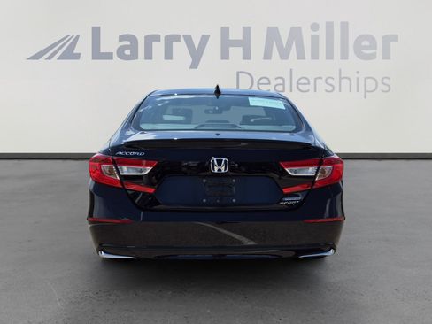 Used 2022 Honda Accord Sport image 4
