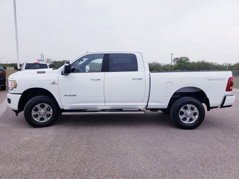 Used 2024 RAM 2500 Big Horn w/ Sport Appearance Package image 4