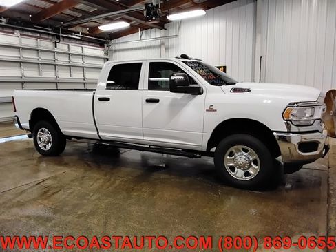 Used 2023 RAM 3500 Tradesman image 5