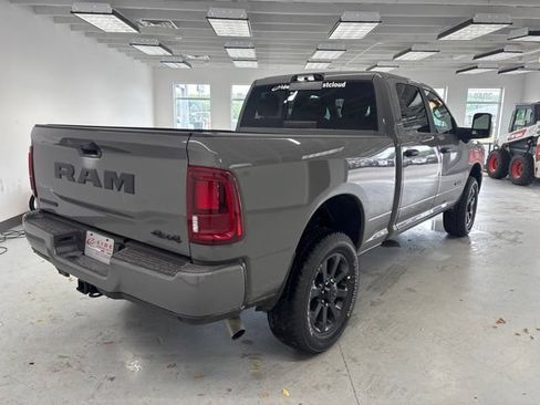 New 2026 RAM 3500 Big Horn AWD/4WD image 8