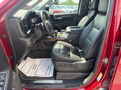 Certified 2022 Chevrolet Silverado 1500 RST w/ Convenience Package II AWD/4WD image 16