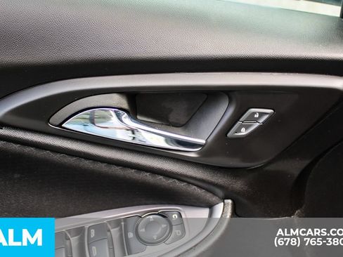 Used 2024 Chevrolet Malibu LT FWD image 37
