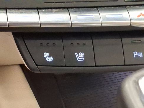 Used 2024 Cadillac CT4 Premium Luxury image 25